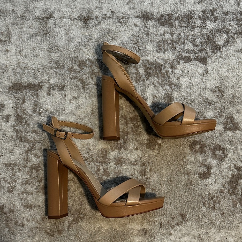 Gianni Bini Nude Platform Pumps